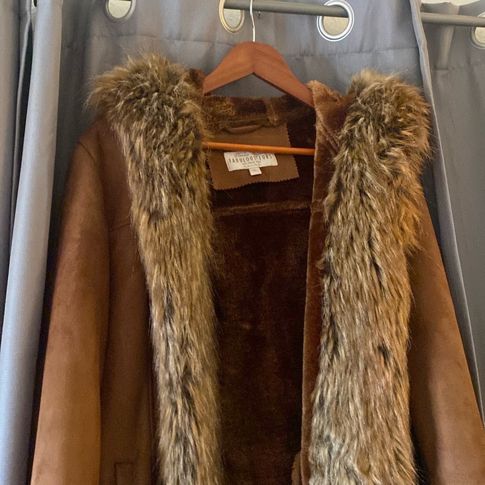 Donna saylers Fabulous Fur coat